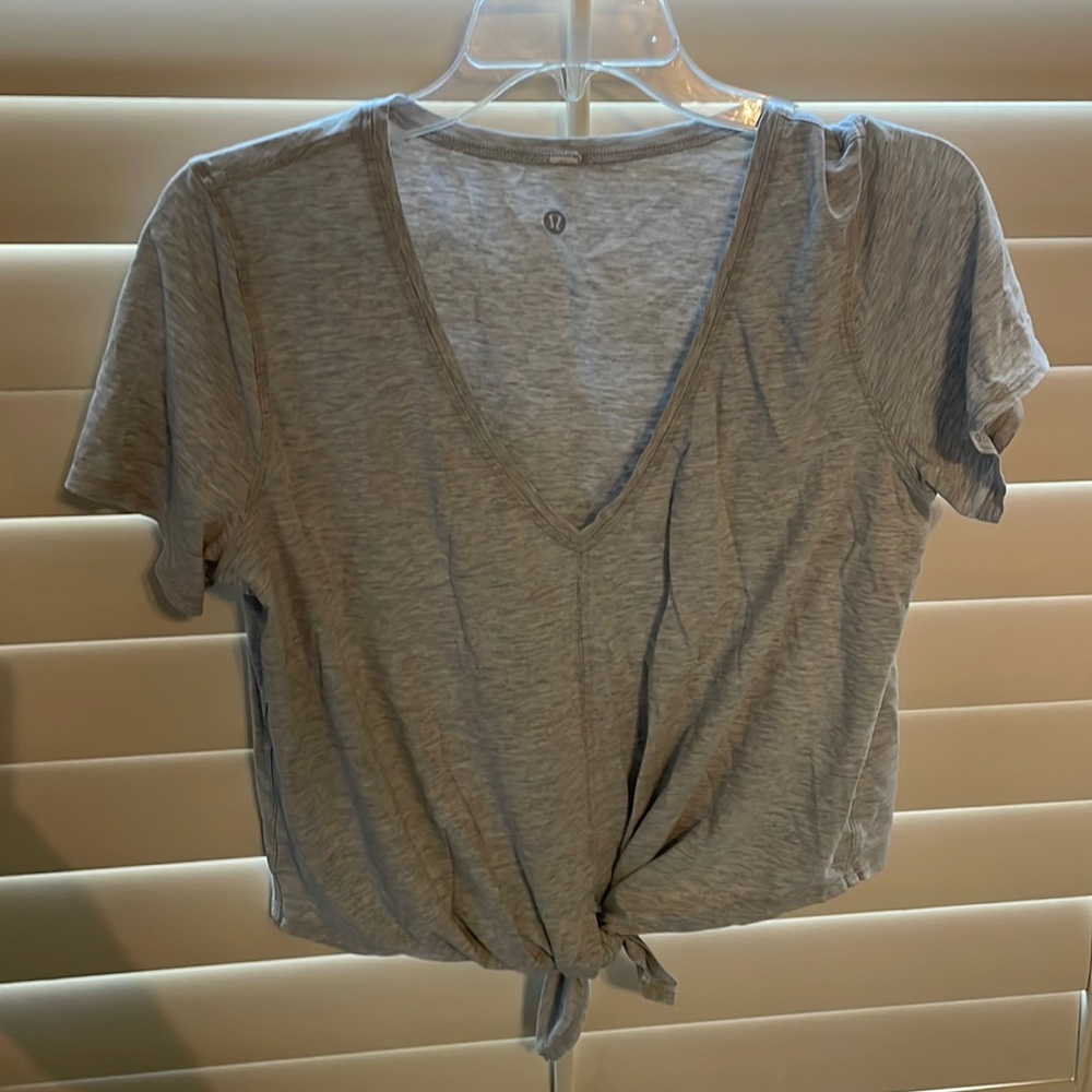Lululemon crop tie t- shirt